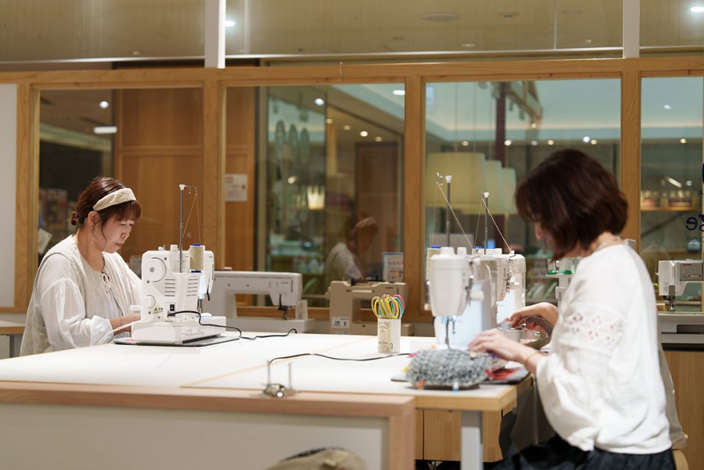 橿 礼子さんの「使い心地にこだわったカバンたち」
